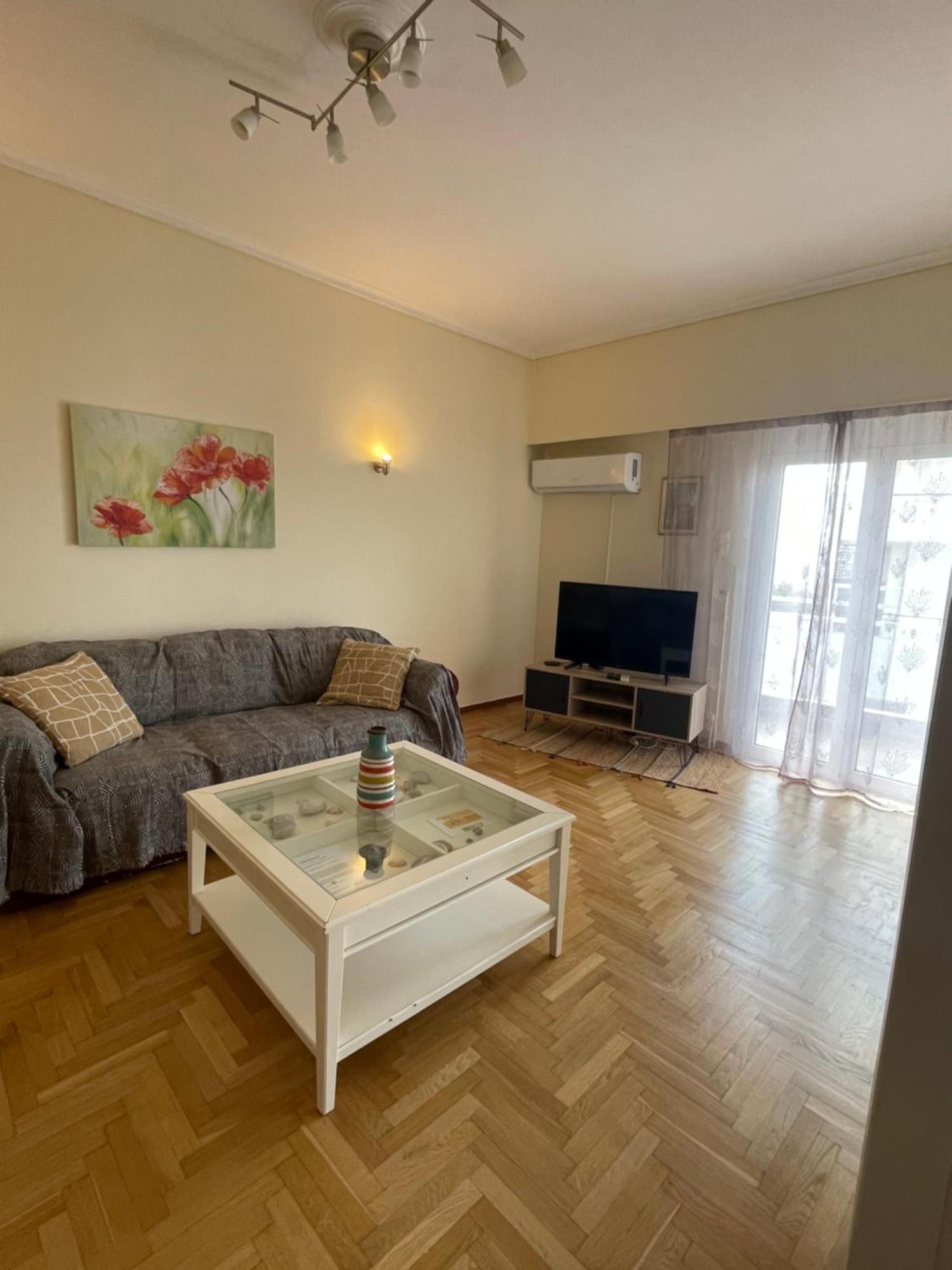 Cozy Apartment Near Metro-Athens View Dış mekan fotoğraf